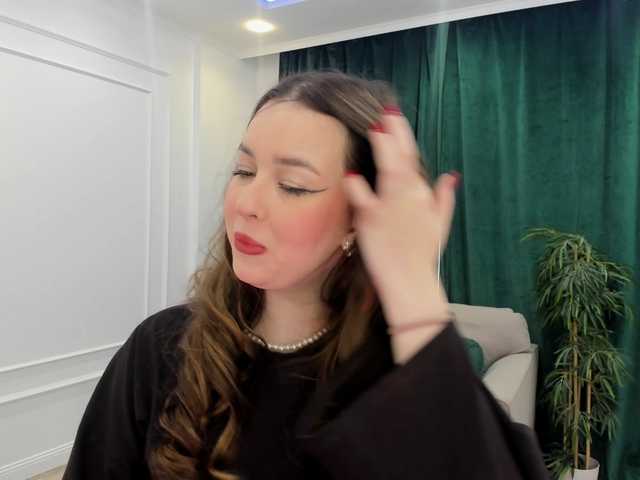 HoneyGlow live cam on BongaCams