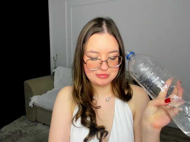 HoneyGlow live cam on BongaCams