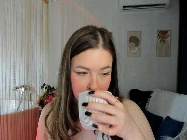 HoneyGlow live cam on BongaCams