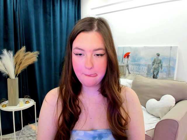 HoneyGlow live cam on BongaCams