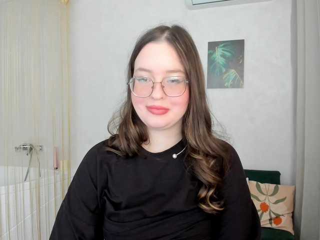 HoneyGlow live cam on BongaCams