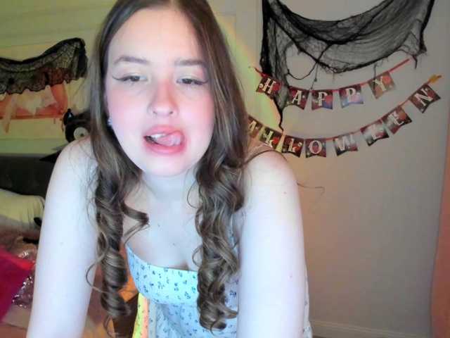 HoneyGlow live cam on BongaCams