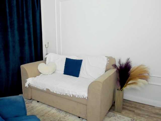 HoneyGlow live cam on BongaCams