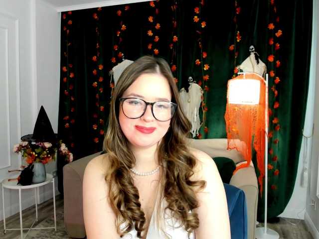 HoneyGlow live cam on BongaCams