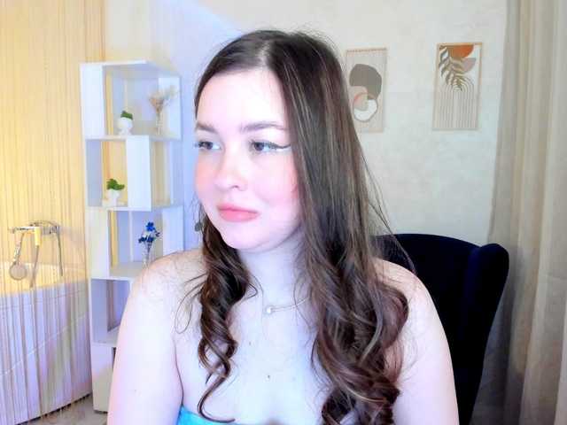 HoneyGlow live cam on BongaCams