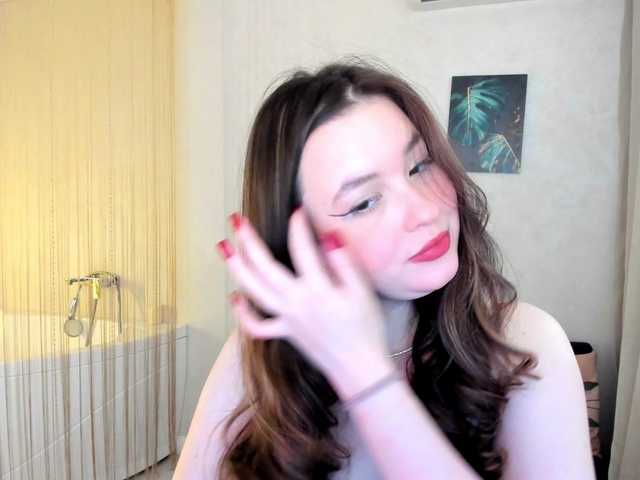 HoneyGlow live cam on BongaCams