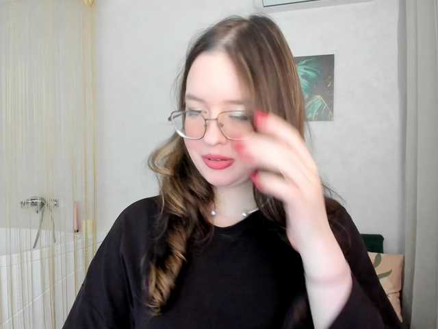 HoneyGlow live cam on BongaCams