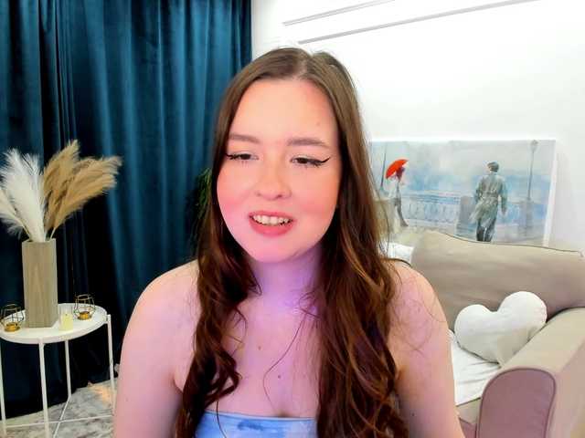 HoneyGlow live cam on BongaCams