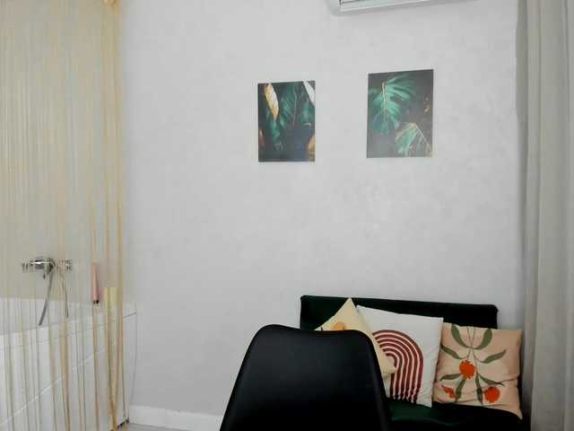 HoneyGlow live cam on BongaCams