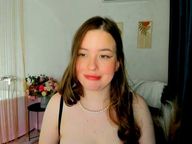HoneyGlow live cam on BongaCams