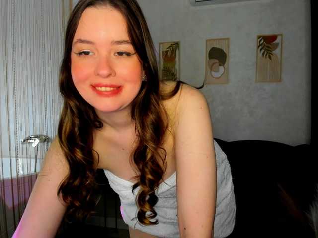 HoneyGlow, en directo ahora en BongaCams