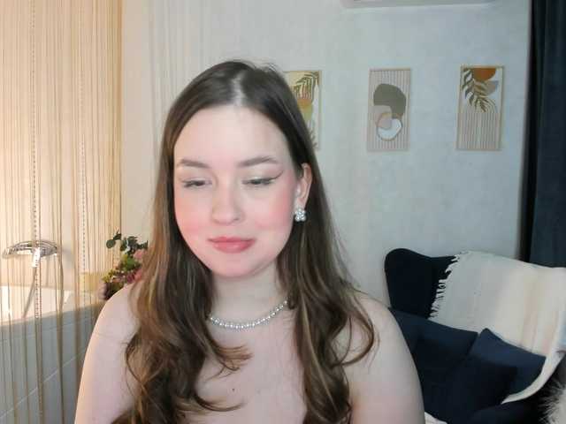 HoneyGlow live cam on BongaCams