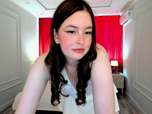 HoneyGlow live cam on BongaCams