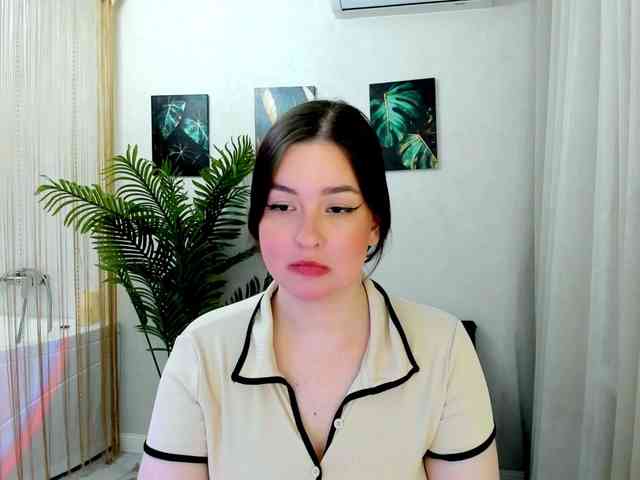 HoneyGlow webcam
