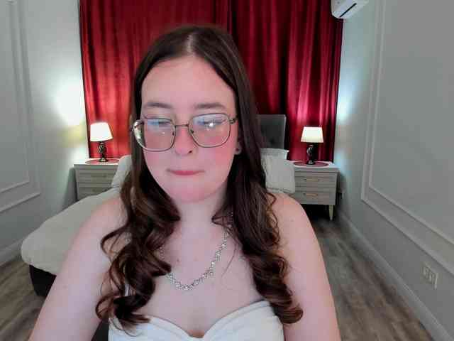 HoneyGlow webcam