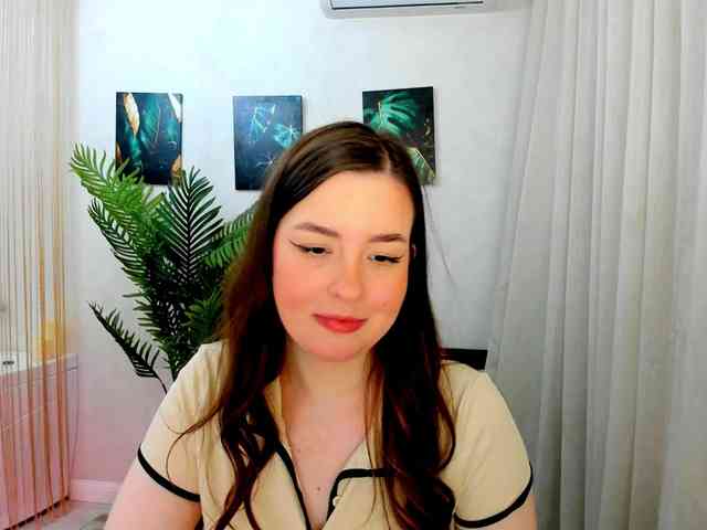 HoneyGlow webcam
