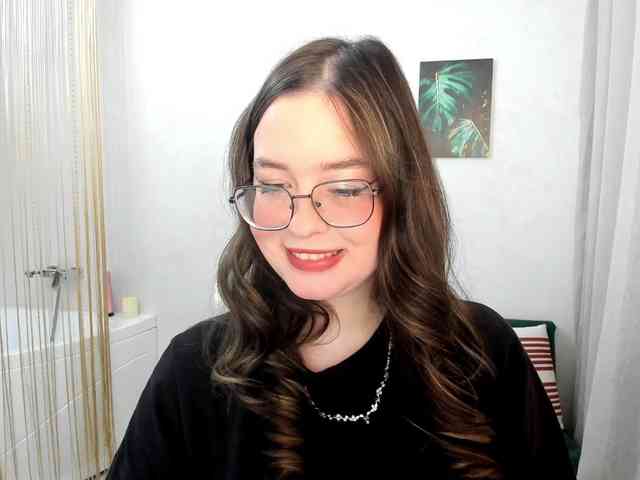 HoneyGlow webcam