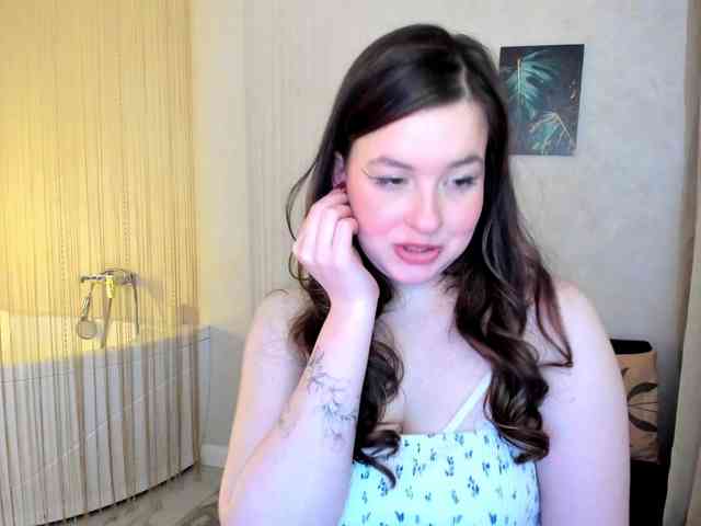 HoneyGlow webcam