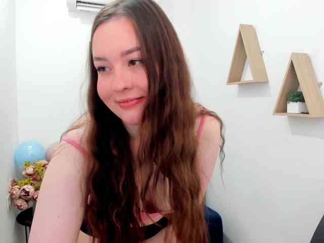 HoneyGlow webcam