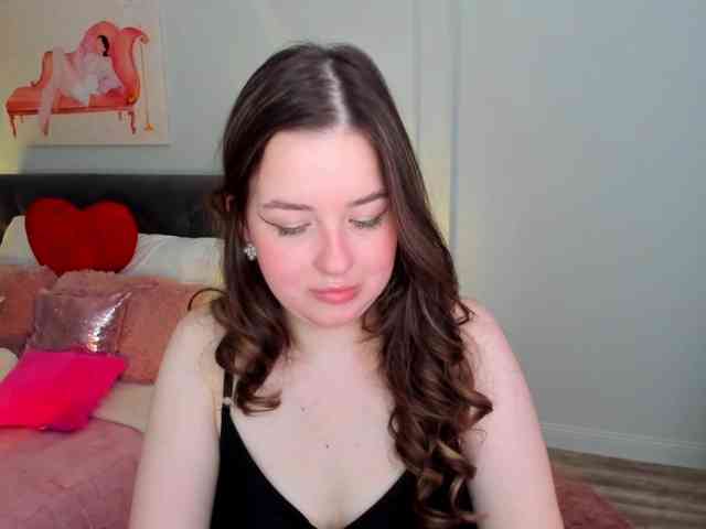 HoneyGlow webcam