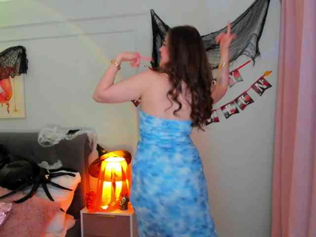 Model: HoneyGlow