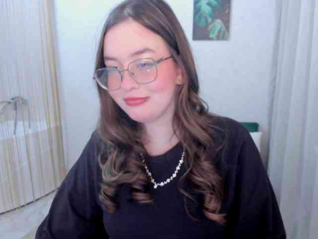 HoneyGlow webcam