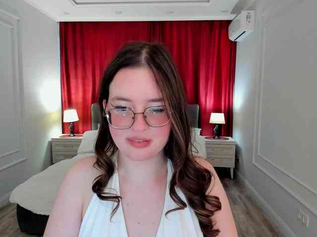 HoneyGlow webcam