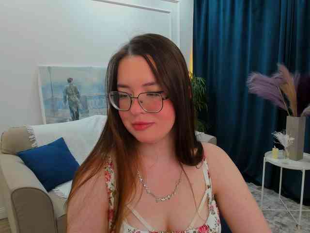 HoneyGlow webcam