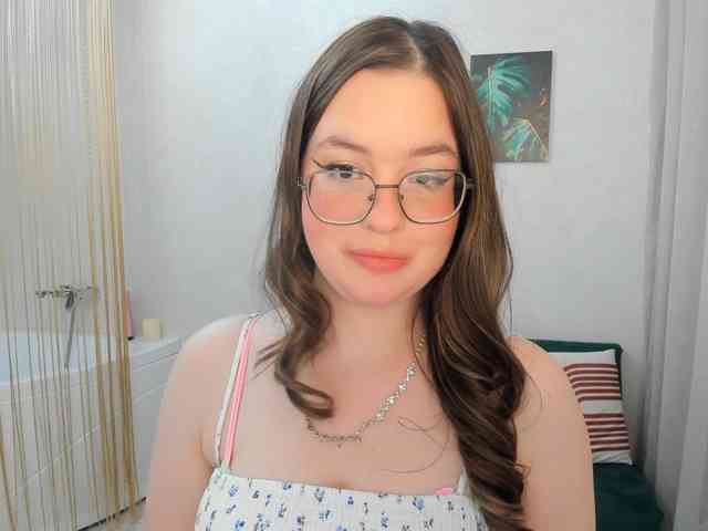 HoneyGlow webcam