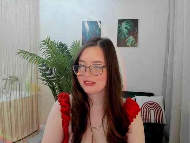 HoneyGlow webcam