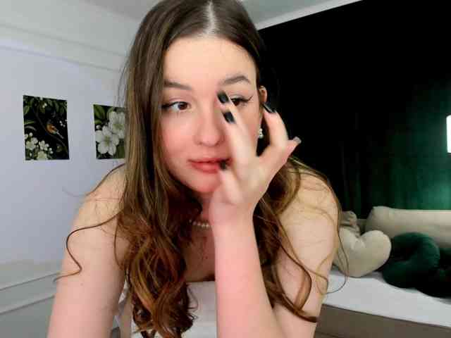 HoneyGlow webcam