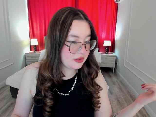 HoneyGlow webcam