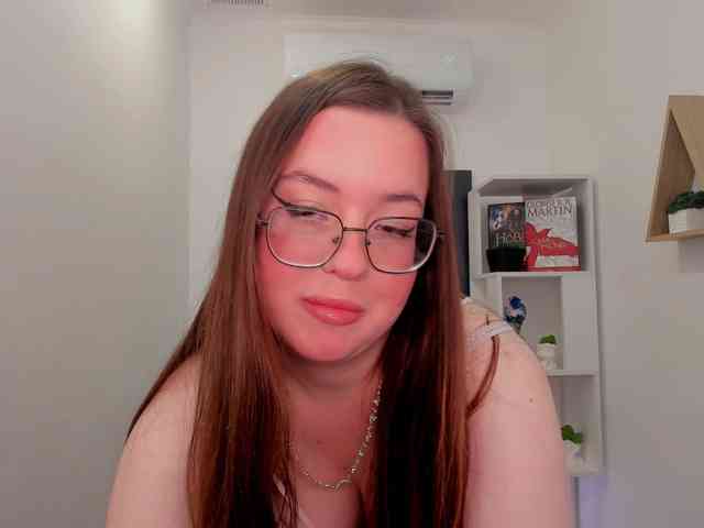HoneyGlow webcam
