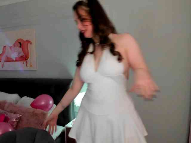 HoneyGlow webcam