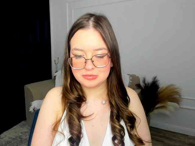 HoneyGlow's webcam live show