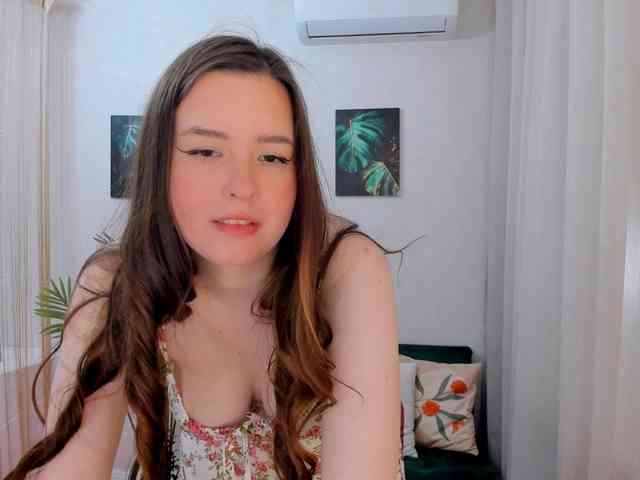 HoneyGlow webcam
