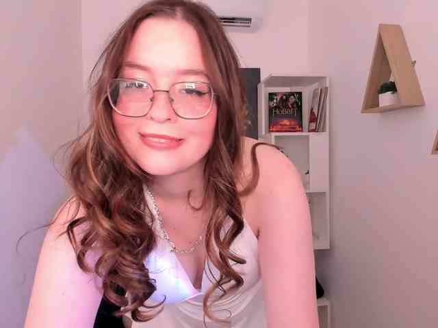 HoneyGlow webcam