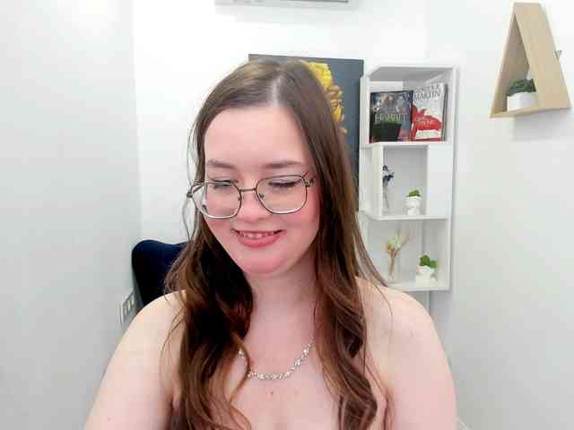HoneyGlow webcam