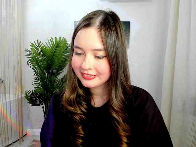 HoneyGlow webcam