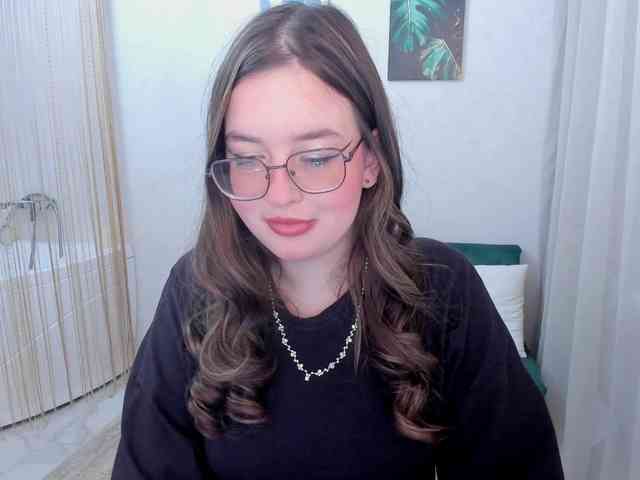 HoneyGlow webcam