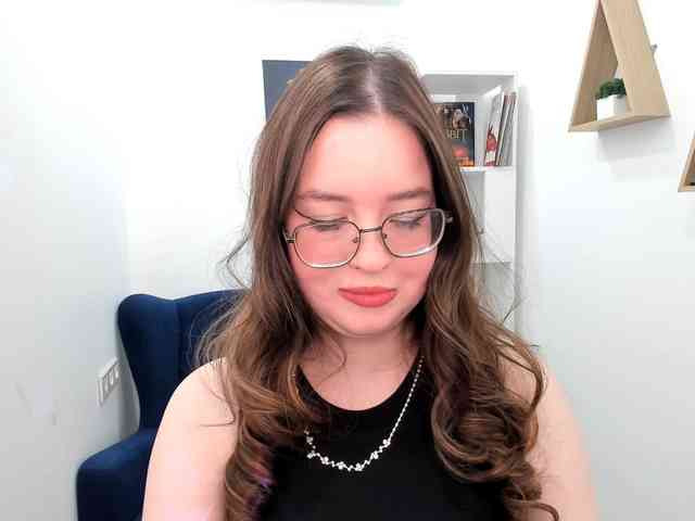 HoneyGlow webcam