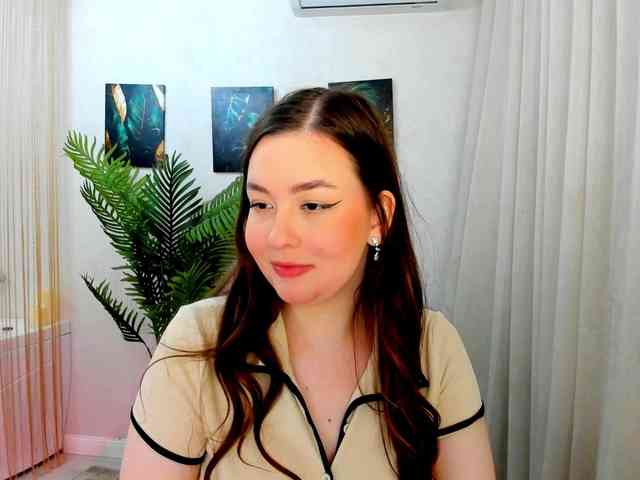 HoneyGlow webcam