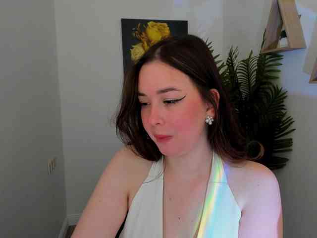HoneyGlow webcam