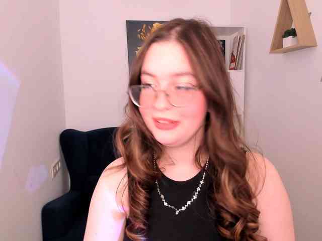 HoneyGlow webcam