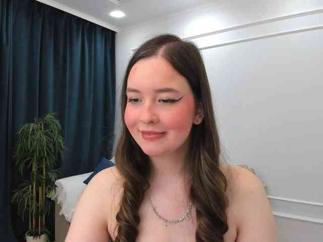 HoneyGlow webcam
