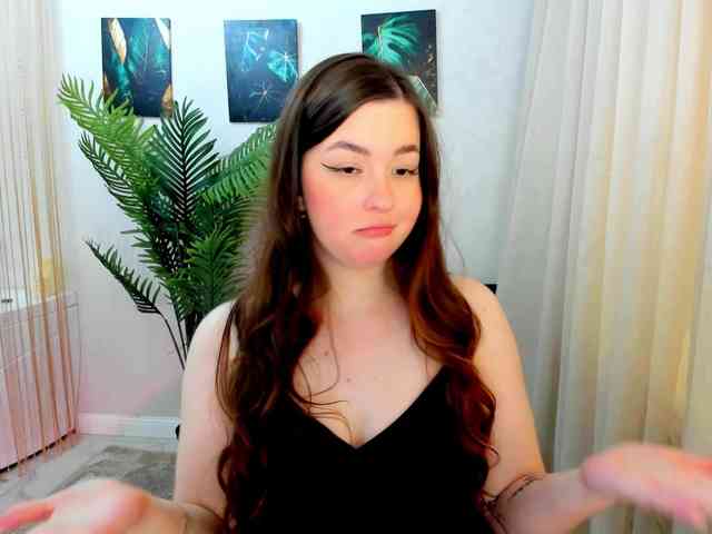 HoneyGlow webcam