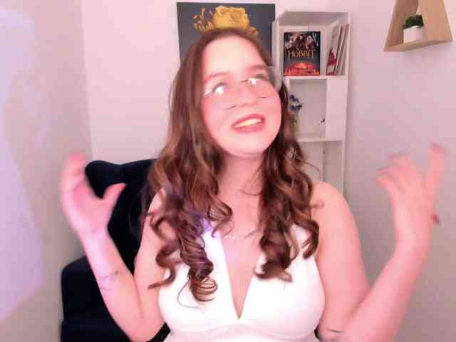 HoneyGlow webcam