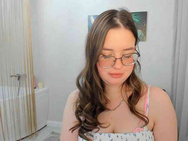HoneyGlow webcam