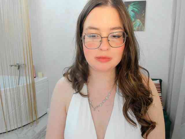 HoneyGlow webcam