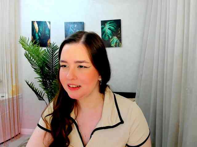HoneyGlow webcam